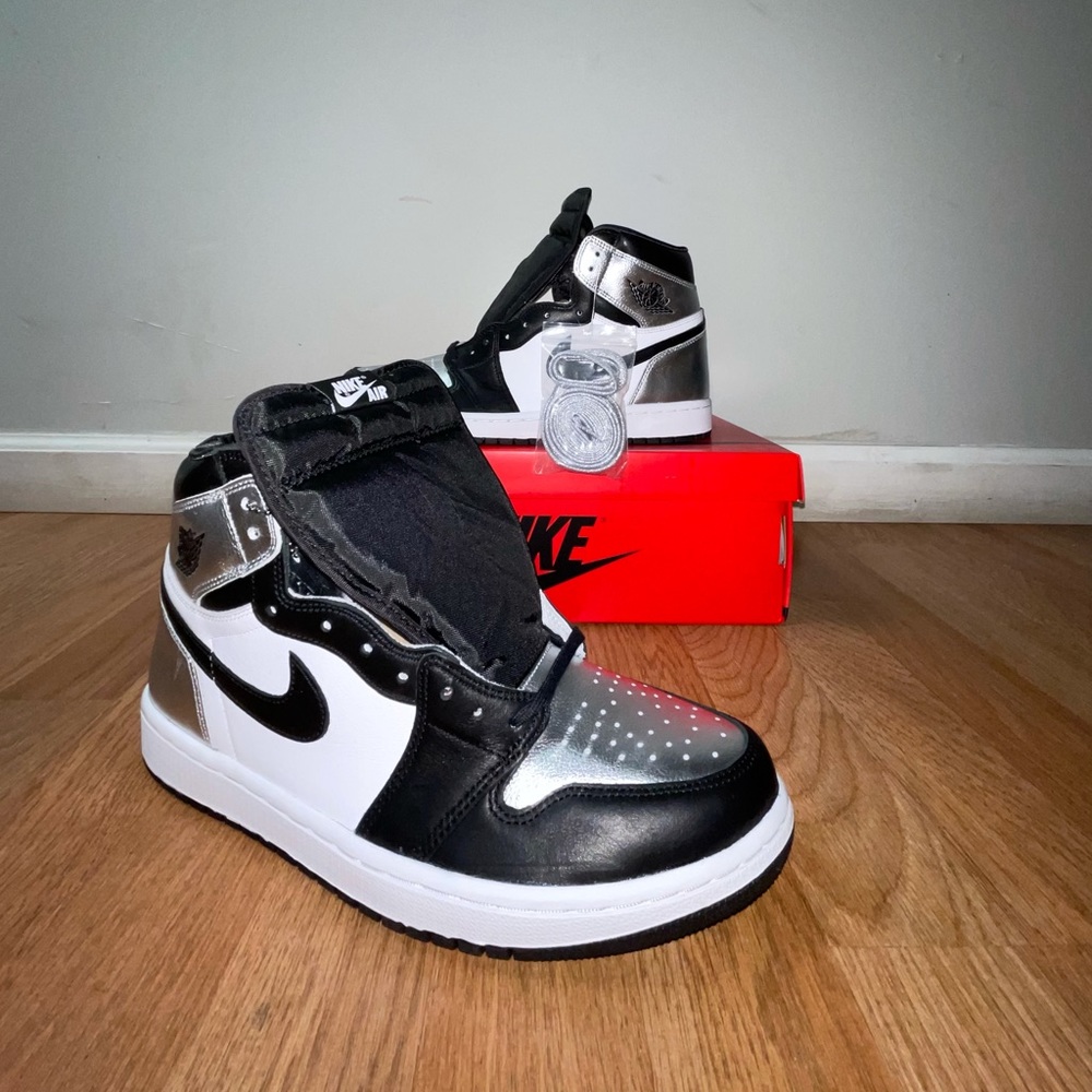 Jordan 1 Silver Toe